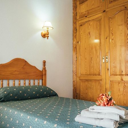 Hotel Valmar Villar de Olalla Kültér fotó