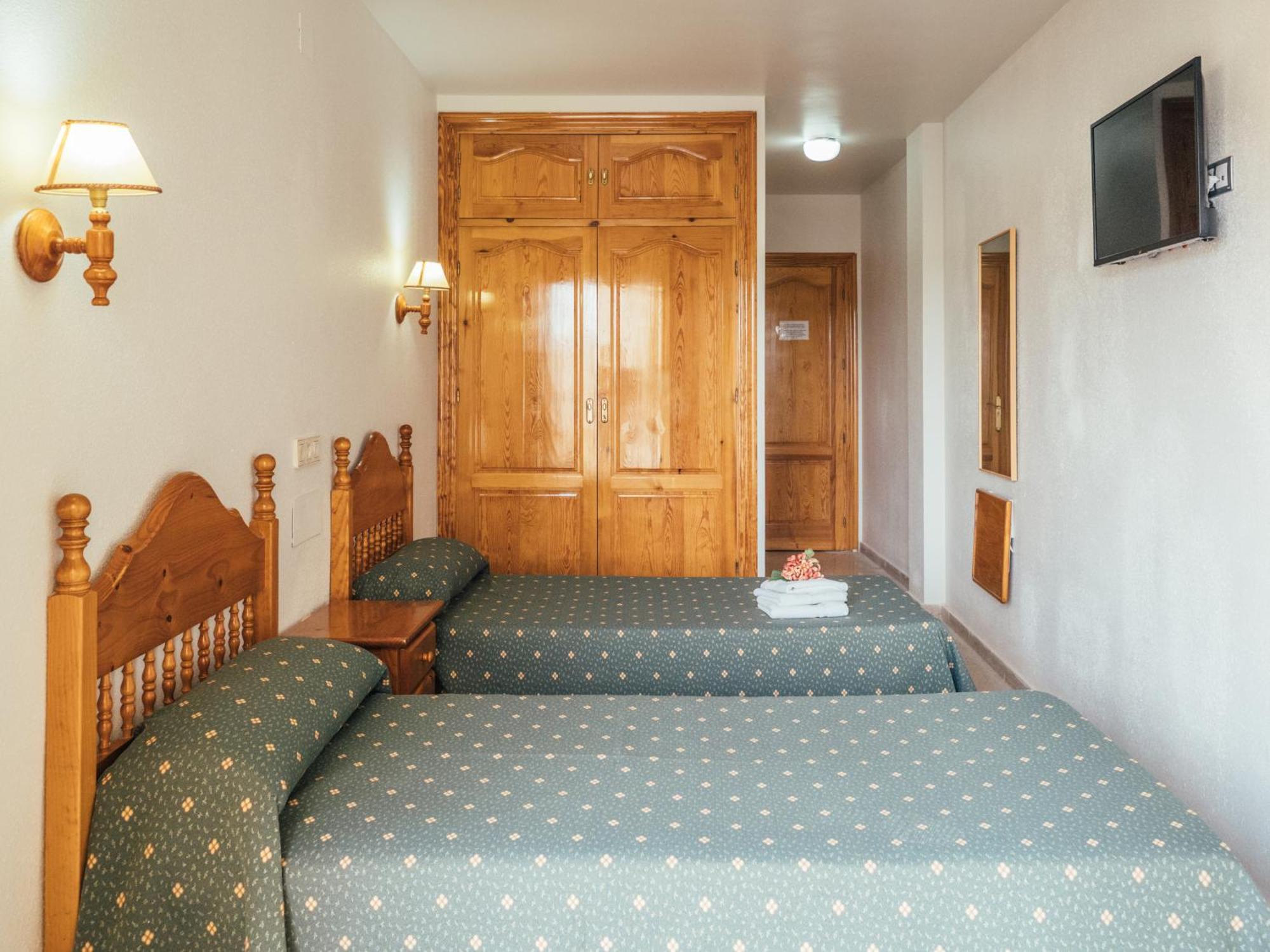 Hotel Valmar Villar de Olalla Kültér fotó